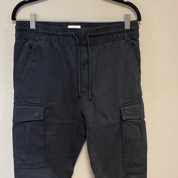 NWT Men’s Cargo Black Joggers - Picture 2 of 4